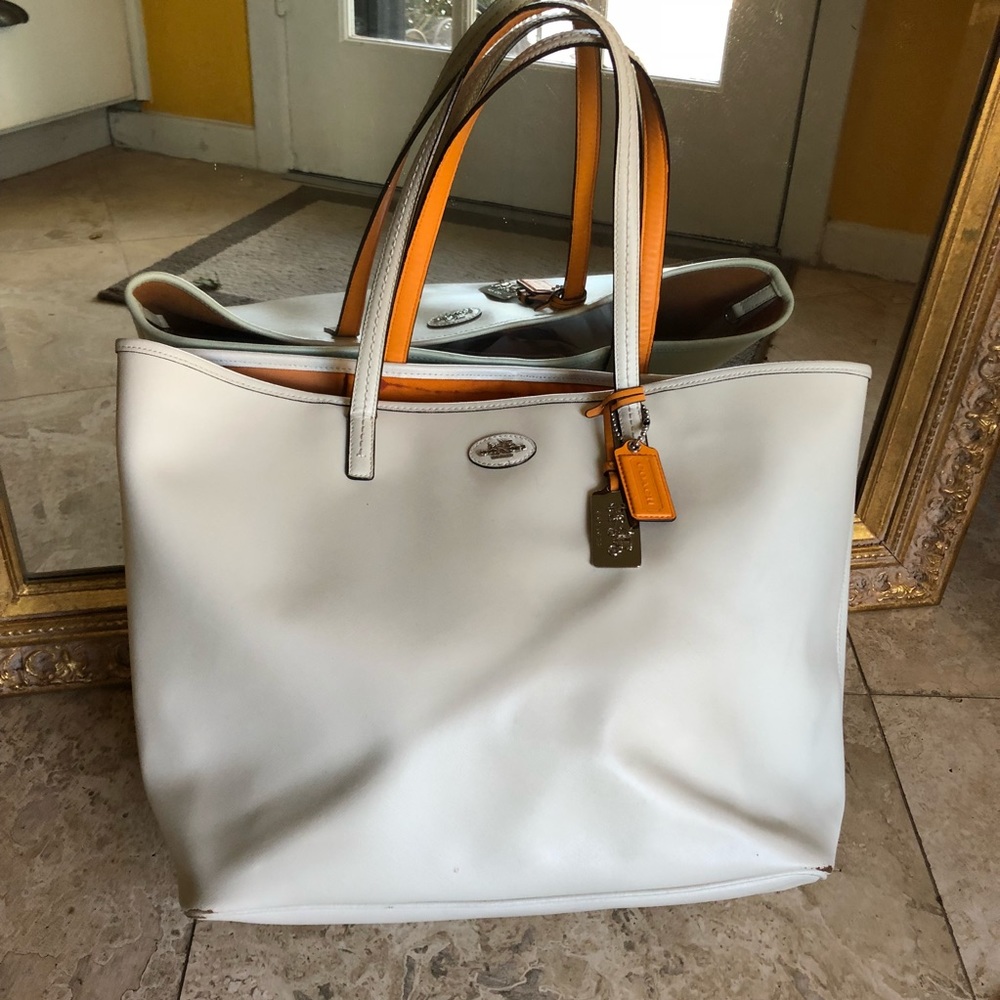 Authentic LARGE Coach Winter White Tote Bag Purse - Picture 4 of 6